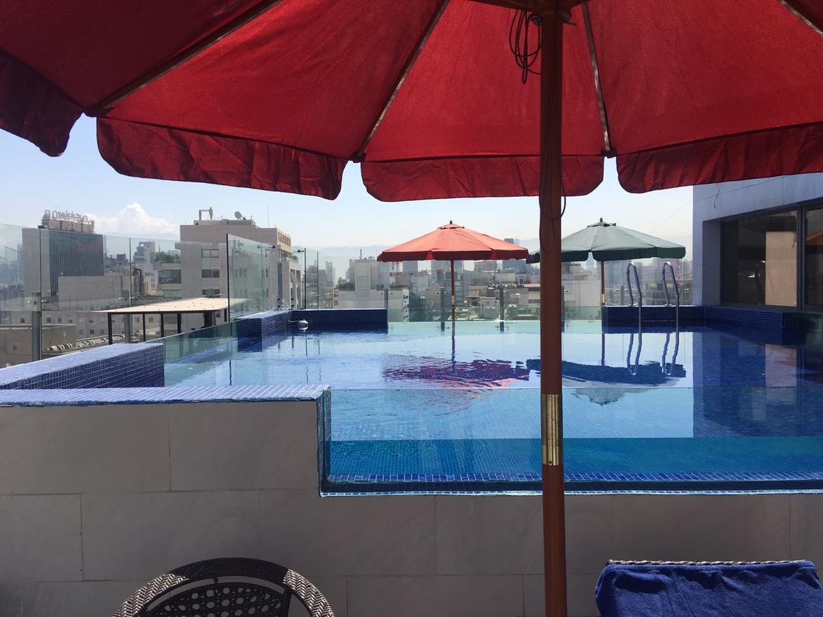 Midtown Hotel&Suites Beiroet Buitenkant foto